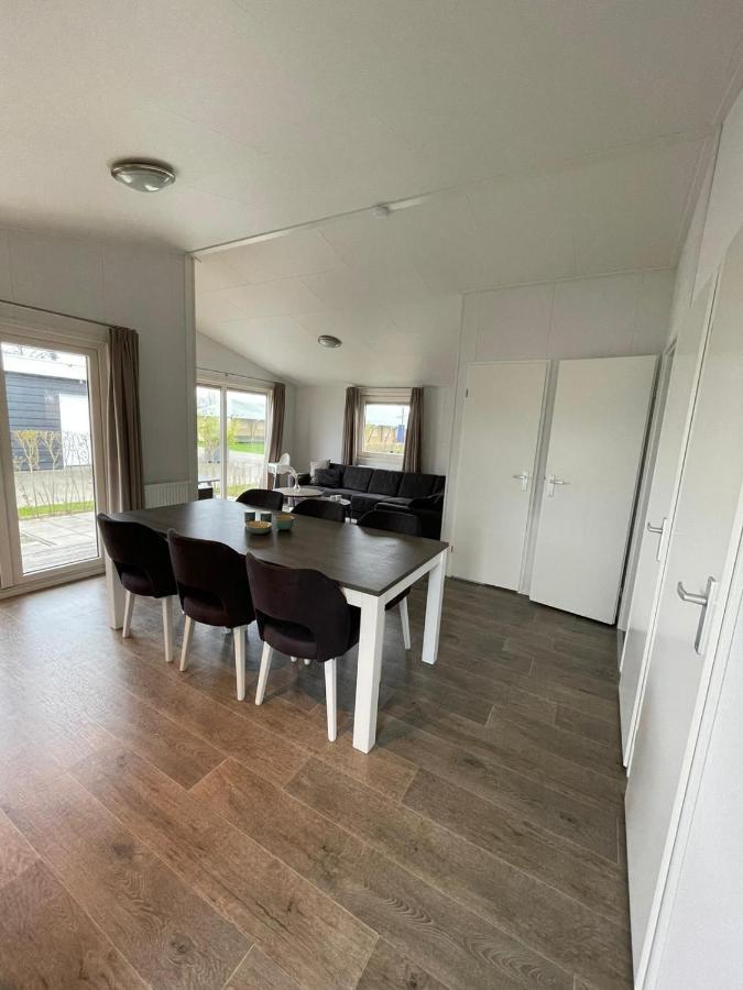 Chalet Op Gezellige Familiecamping Bij Zee カンペルラント エクステリア 写真