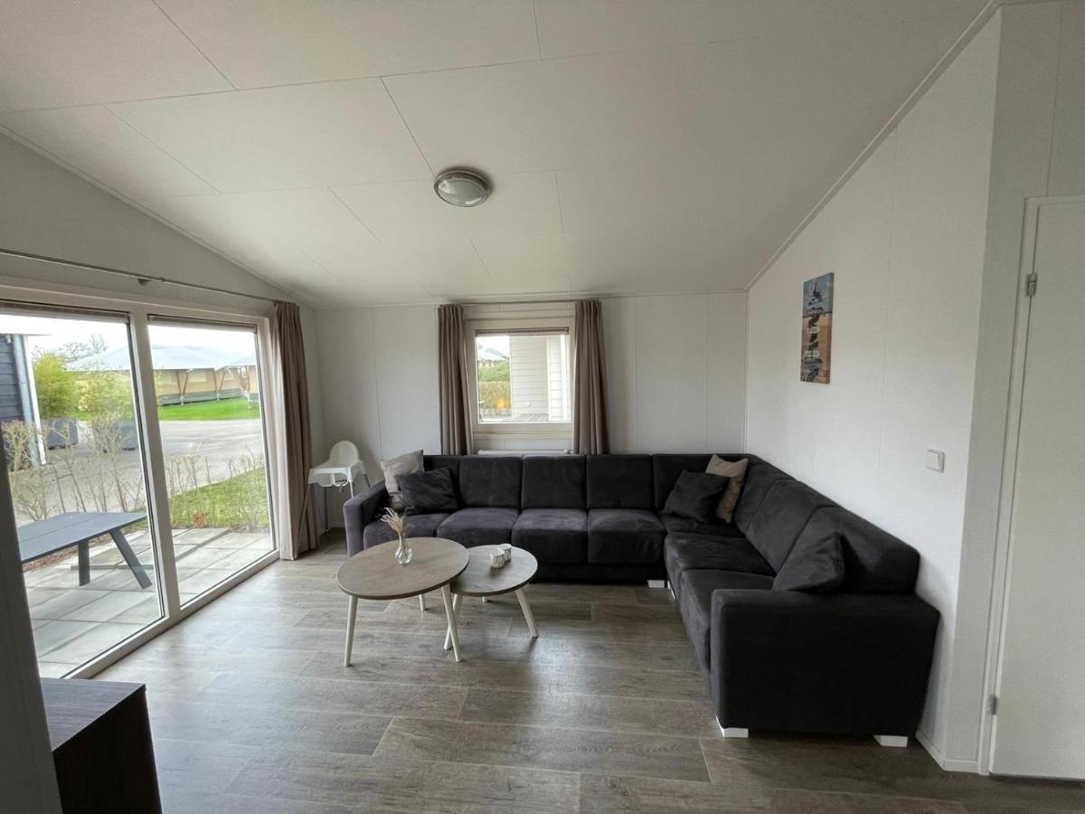 Chalet Op Gezellige Familiecamping Bij Zee カンペルラント エクステリア 写真
